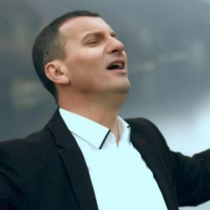 “Ushtari im” kënga e re nga Hysni Klinaku